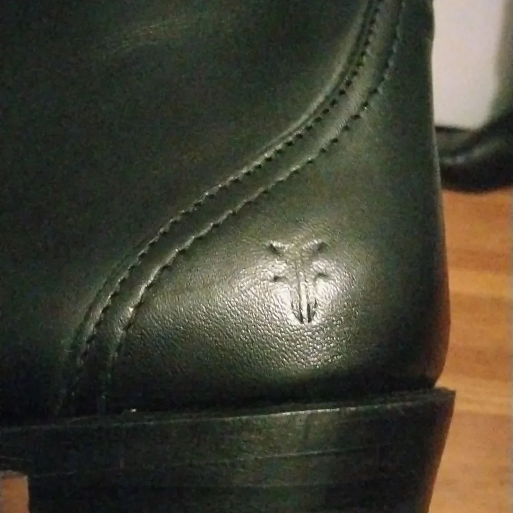 Frye   - Picture 3 of 15